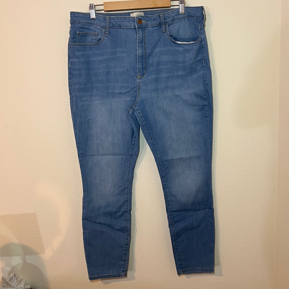 Target High Rise Skinny Universal Thread 18/34R